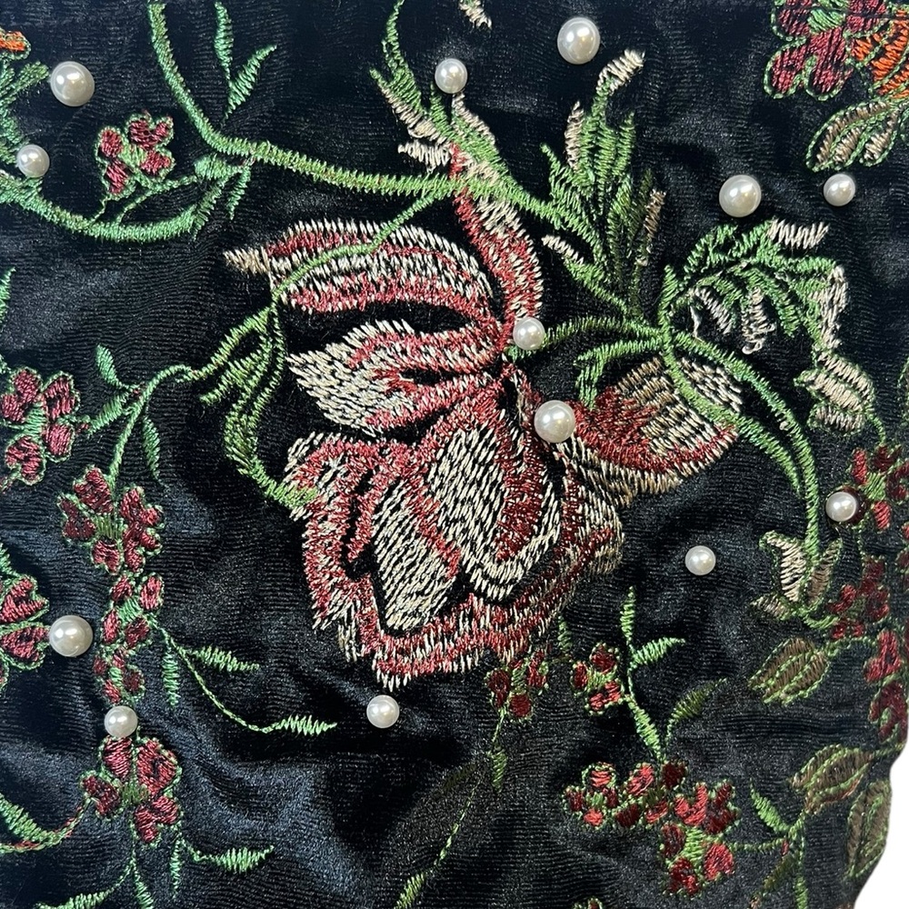 NWT Zara embroidered short sleeveT-shirt - Picture 2 of 5